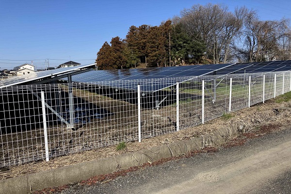 Montaje en tierra de 500 KW y cerca solar en Japón