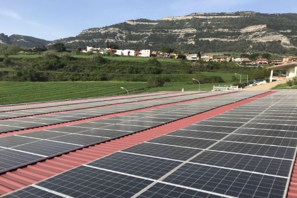 fastensolar proporciona estanterías solares para una empresa reconocida en brasil