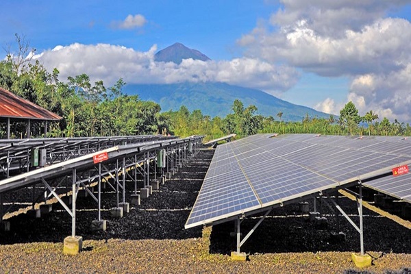 Indonesia lanza un plan de desarrollo fotovoltaico de 100 GW